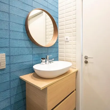 Hm - Blue Pool * Porto