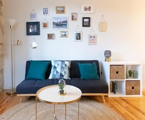 Hm - Blue Pool * Порту