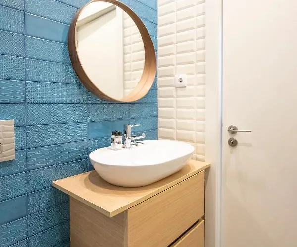 Hm - Blue Pool * Oporto